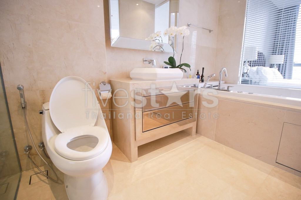 Luxueux appartement de 2 chambres louer à Phrom Phong, photo 9