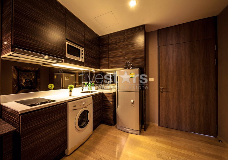 Luxueux appartement d'une chambre à louer près du BTS Phromphong, photo 6