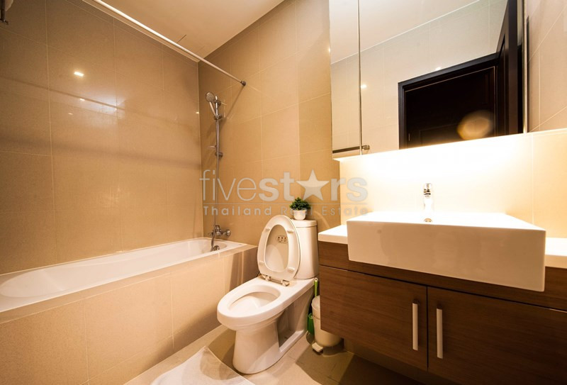 Luxueux appartement d'une chambre à louer près du BTS Phromphong, photo 15
