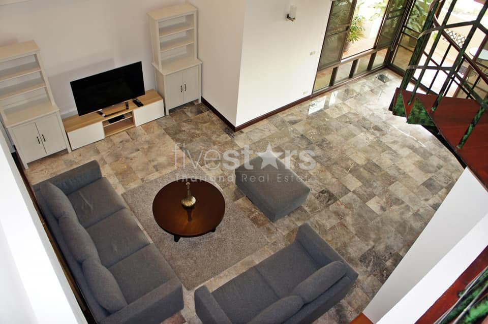 Appartement-Duplex de 4 chambres à louer près du BTS Phrom Phong, photo 10