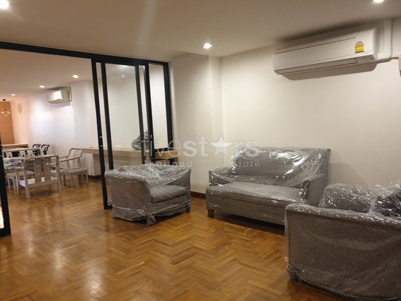 Appartement de 2 chambres à louer près du BTS Promphong, photo 4