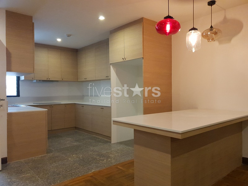 Appartement de 2 chambres à louer près du BTS Promphong, photo 6