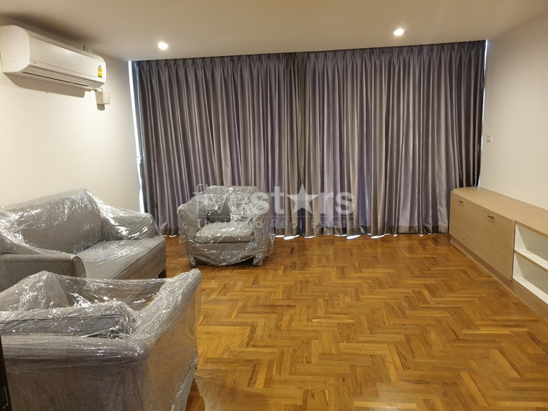 Appartement de 2 chambres à louer près du BTS Promphong