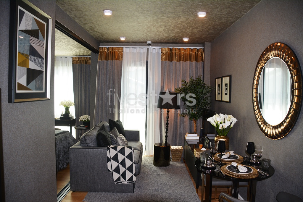 Appartement 1 chambre neuf en plein coeur de Phromphong