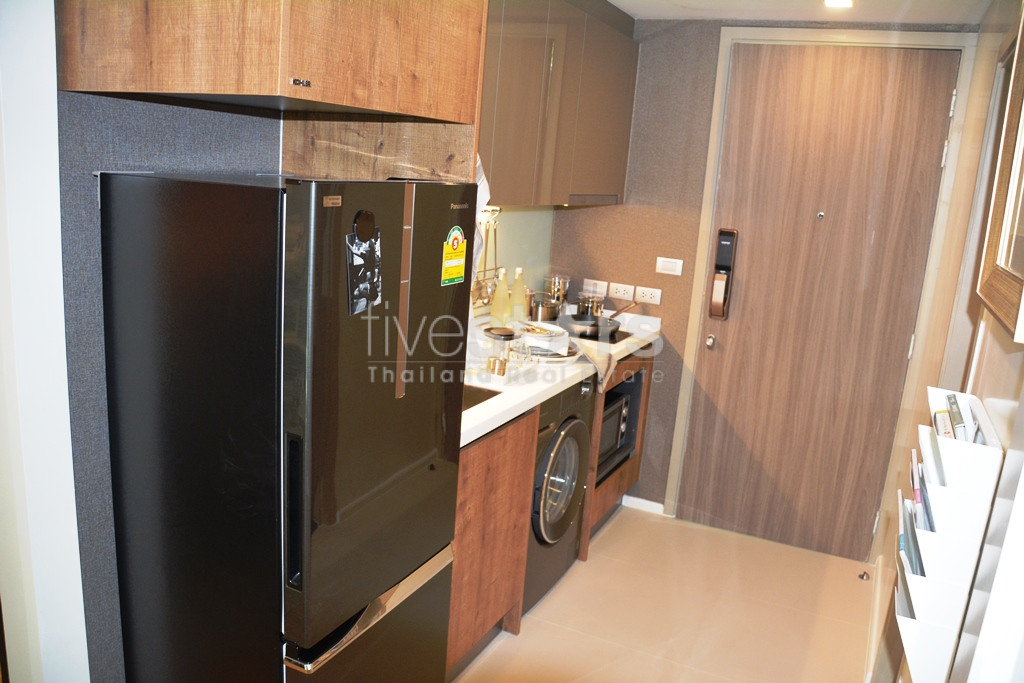 Appartement 1 chambre + bureau quartier Phromphong, photo 7
