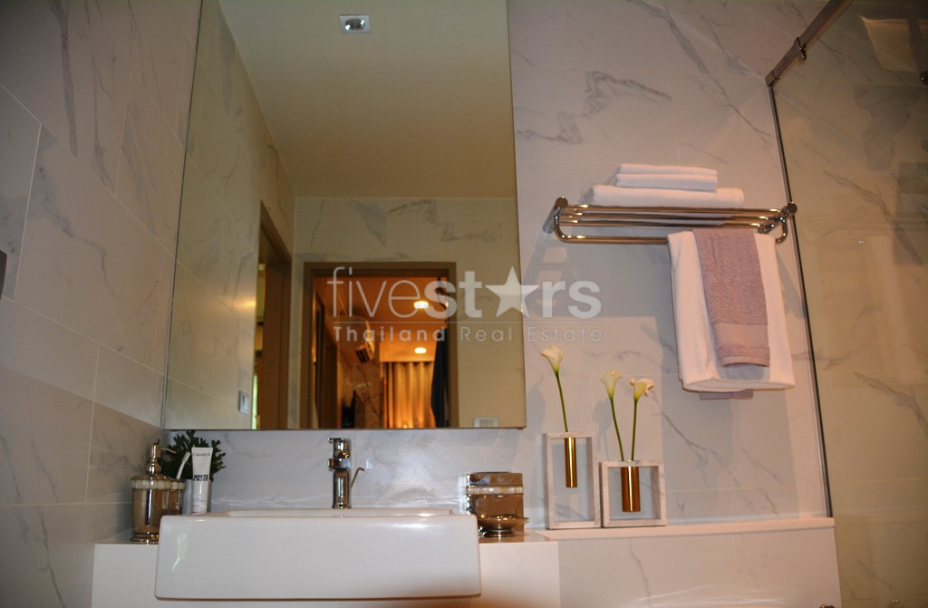 Appartement 1 chambre + bureau quartier Phromphong, photo 14