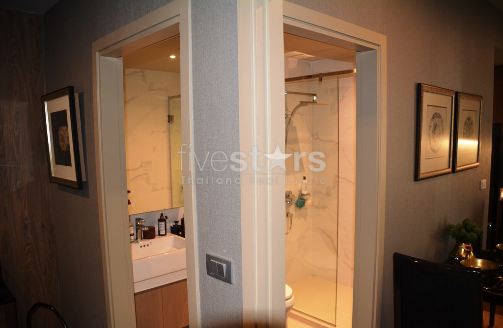 Appartement 2 chambres neuf quartier Phromphong, photo 13