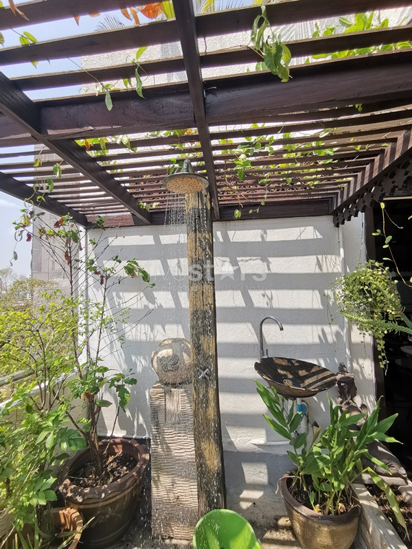 Spécieux condominium de 2 chambres avec grand balcon à louer à Phrompong, photo 17