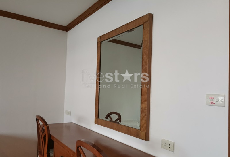 Appartement spacieux avec 3 chambres quartier Phormpong, photo 3