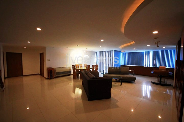 Grand appartement de 3 chambres à louer près du BTS Thonglor, photo 2