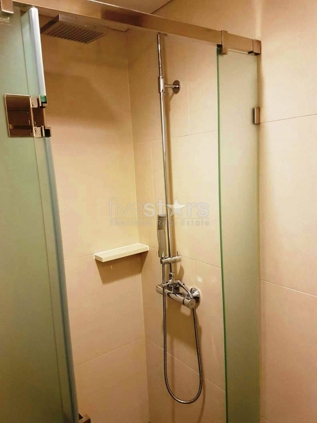 Appartement de 2 chambres à louer près du BTS Phromphong., photo 11