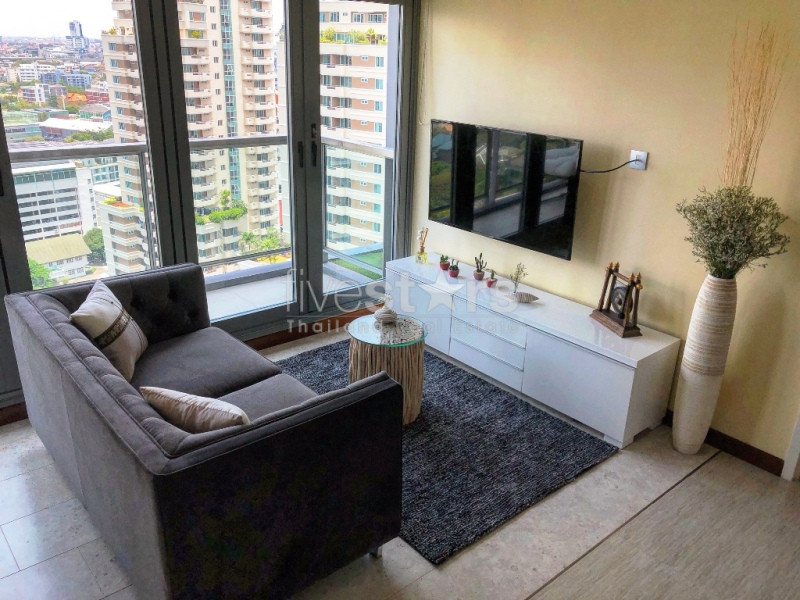 Appartement récemment rénové à louer près du BTS Phrompong, photo 3