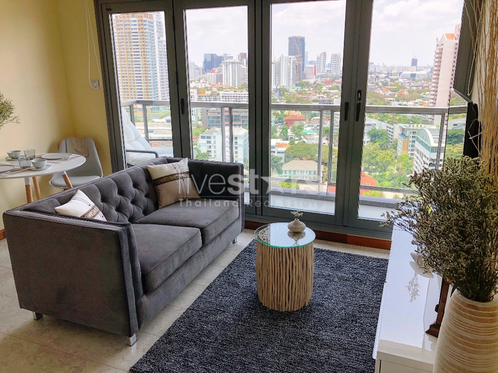 Appartement récemment rénové à louer près du BTS Phrompong, photo 2