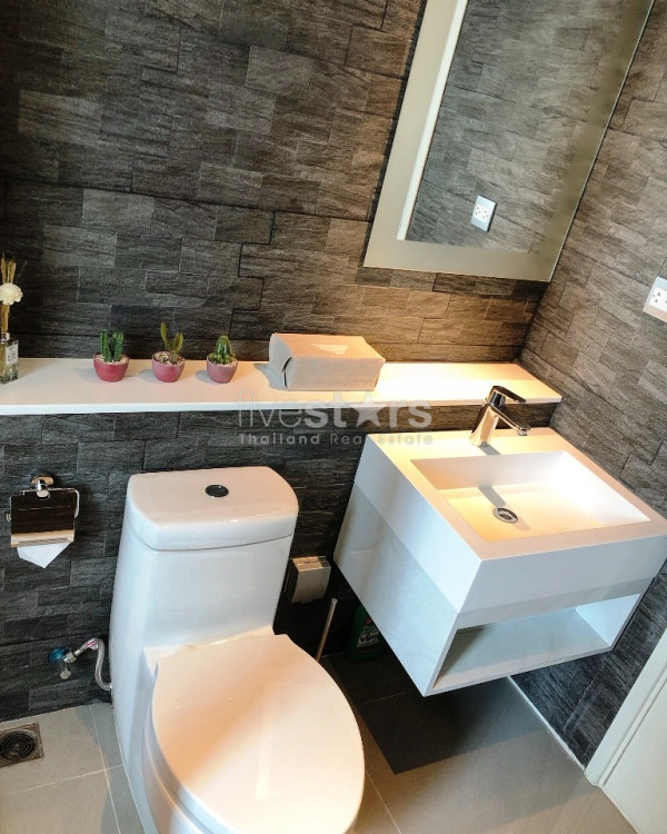 Appartement récemment rénové à louer près du BTS Phrompong, photo 13