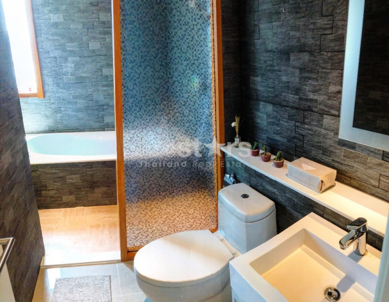 Appartement récemment rénové à louer près du BTS Phrompong, photo 14