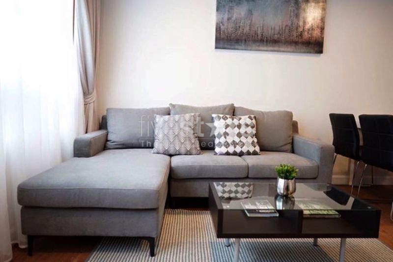 Appartement de 2 chambres à louer près du BTS Phromphong., photo 2