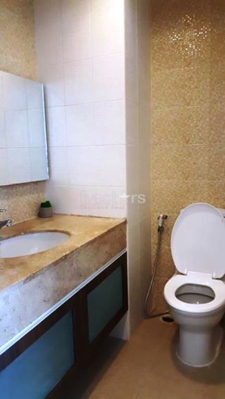 Appartement de 2 chambres à louer près du BTS Phromphong., photo 14