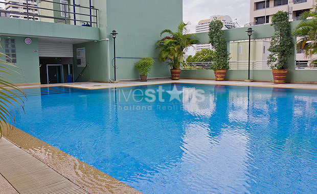 Appartement de 2 chambres à louer près du BTS Phromphong., photo 16