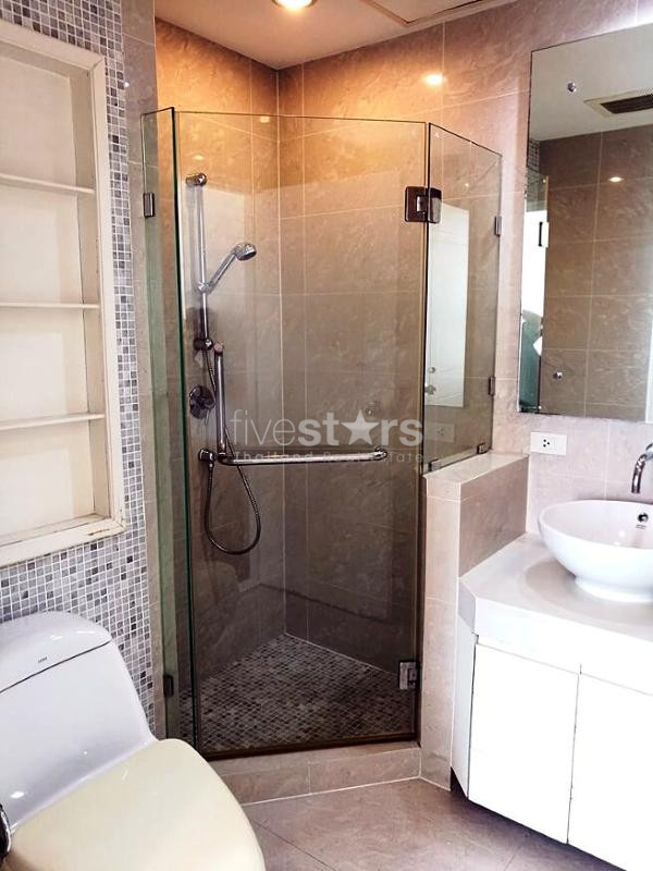 Condo 1 bedroom for rent in near BTS Phromphong, photo 13