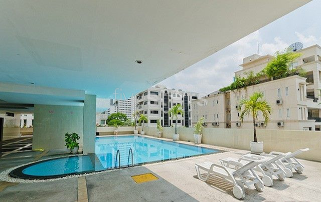 Condo large 2 bedrooms for rent in Phomphong, photo 13