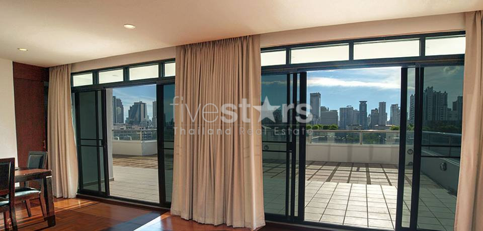 Condo large 2 bedrooms for rent in Phomphong, photo 4