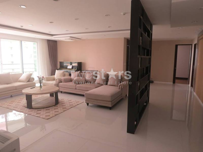 4 bedrooms condo for sale in Phromphong, photo 2