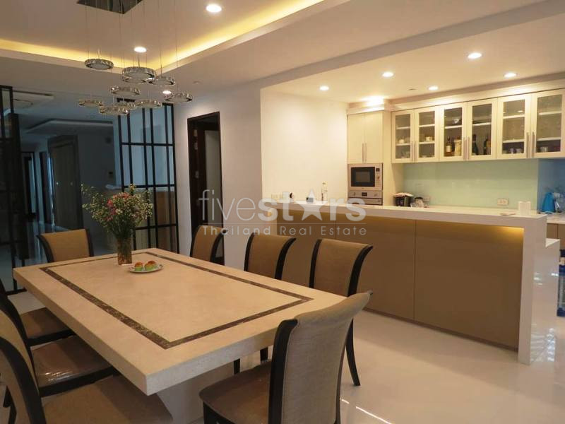 4 bedrooms condo for sale in Phromphong, photo 3