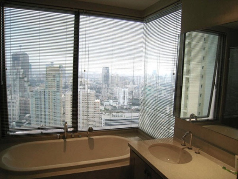 Appartement moderne de 2 chambres à louer à Phromphong, photo 6