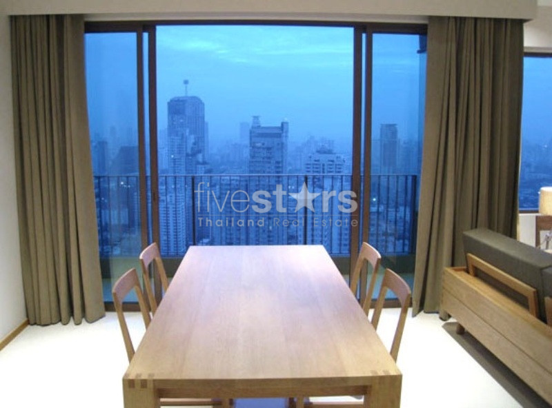 Appartement moderne de 2 chambres à louer à Phromphong, photo 4
