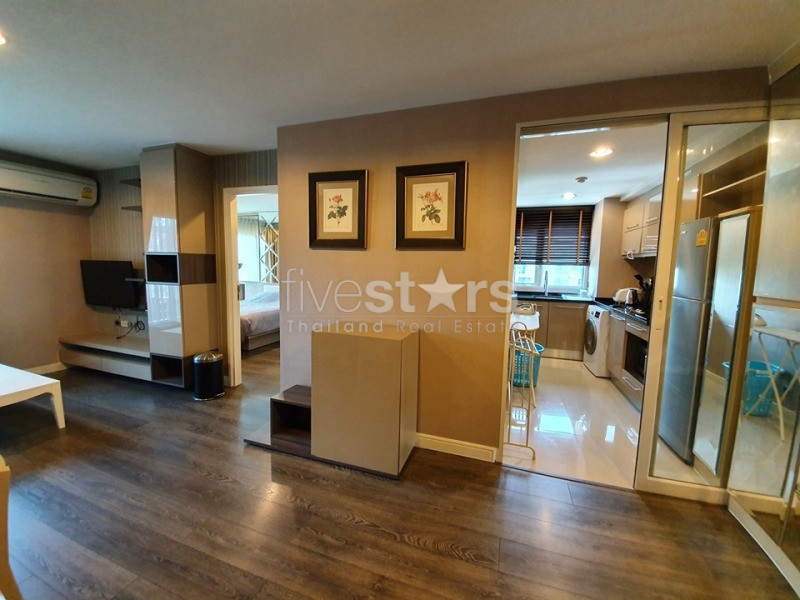 1 bedroom condor corner unit for rent in Thonglor, photo 5