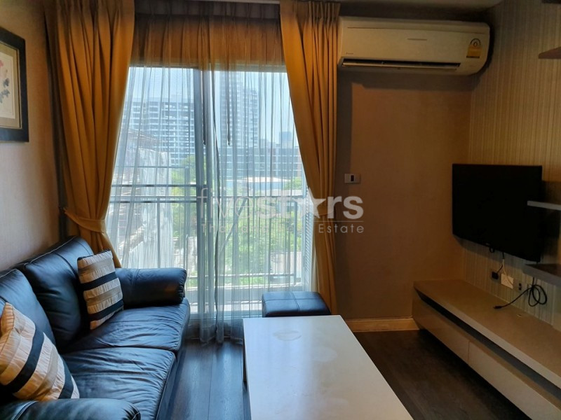 1 bedroom condor corner unit for rent in Thonglor, photo 2