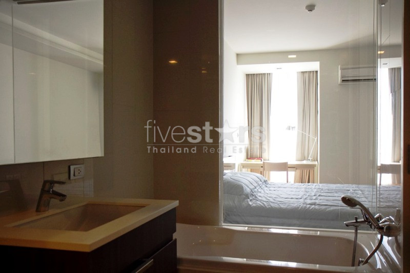 1 bedroom condo for rent in Phromphong, photo 4