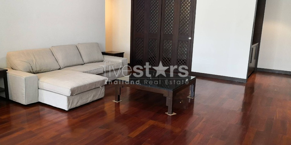 Large 2 bedrooms apartment for rent in Thonglor