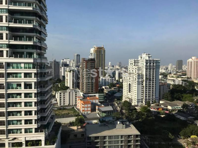 Nice 1 bedroom condo for sale near BTS Phromphong, photo 15