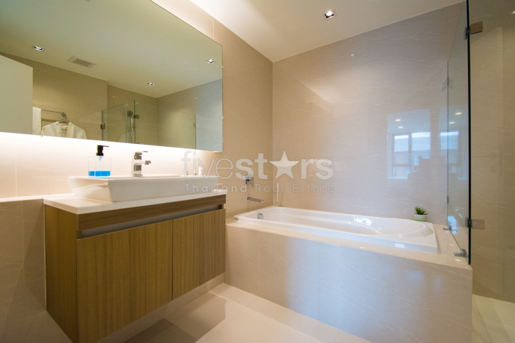 Appartement neuf de 2 chambres à louer près du BTS Thonglor, photo 18