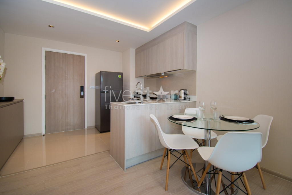 Appartement neuf de 2 chambres à louer près du BTS Thonglor, photo 4