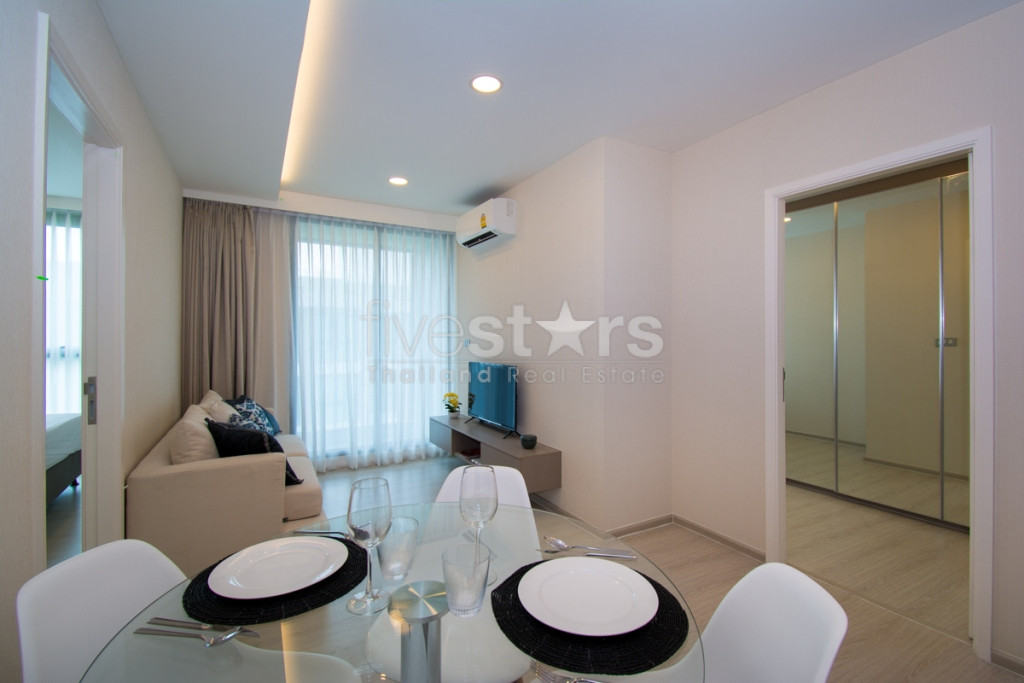 Appartement neuf de 2 chambres à louer près du BTS Thonglor, photo 5
