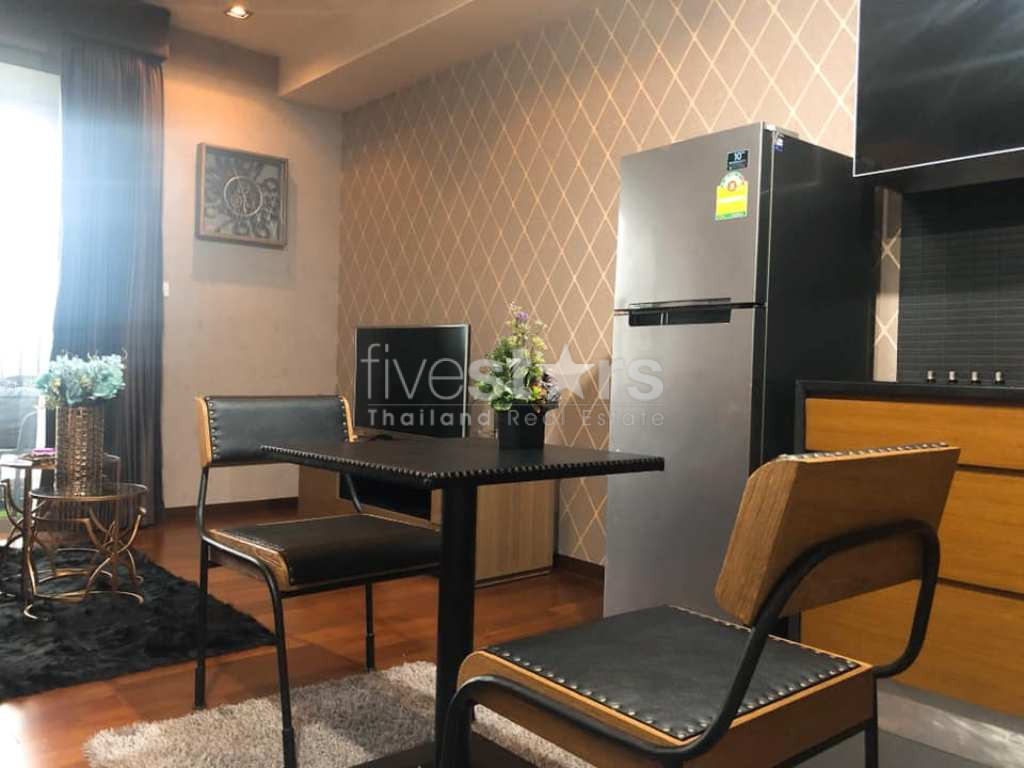 Pet friendly 2 bedrooms condo for rent near BTS Thonglor, photo 3