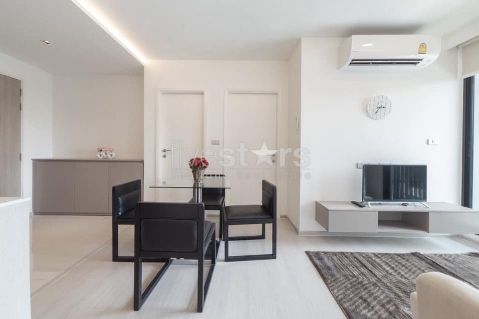 Brand new unit  2 bedrooms condo for rent in Thonglor, photo 2