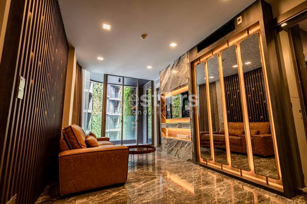Brand new luxury 2 bedrooms condo for rent in Phromphong