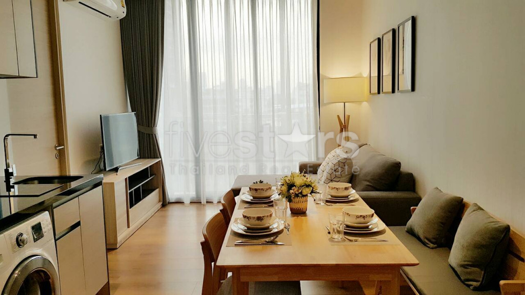 2 bedrooms condo for sale close to the BTS Phrom Phong, photo 2