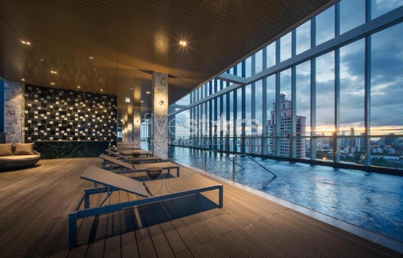 2 bedrooms condo for sale close to the BTS Phrom Phong, photo 19