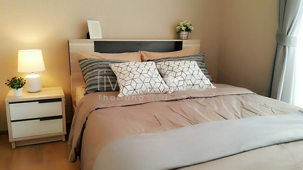 2 bedrooms condo for sale close to the BTS Phrom Phong, photo 10
