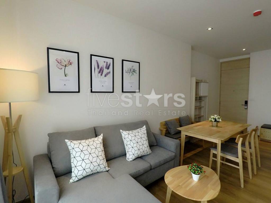 2 bedrooms condo for sale close to the BTS Phrom Phong, photo 5