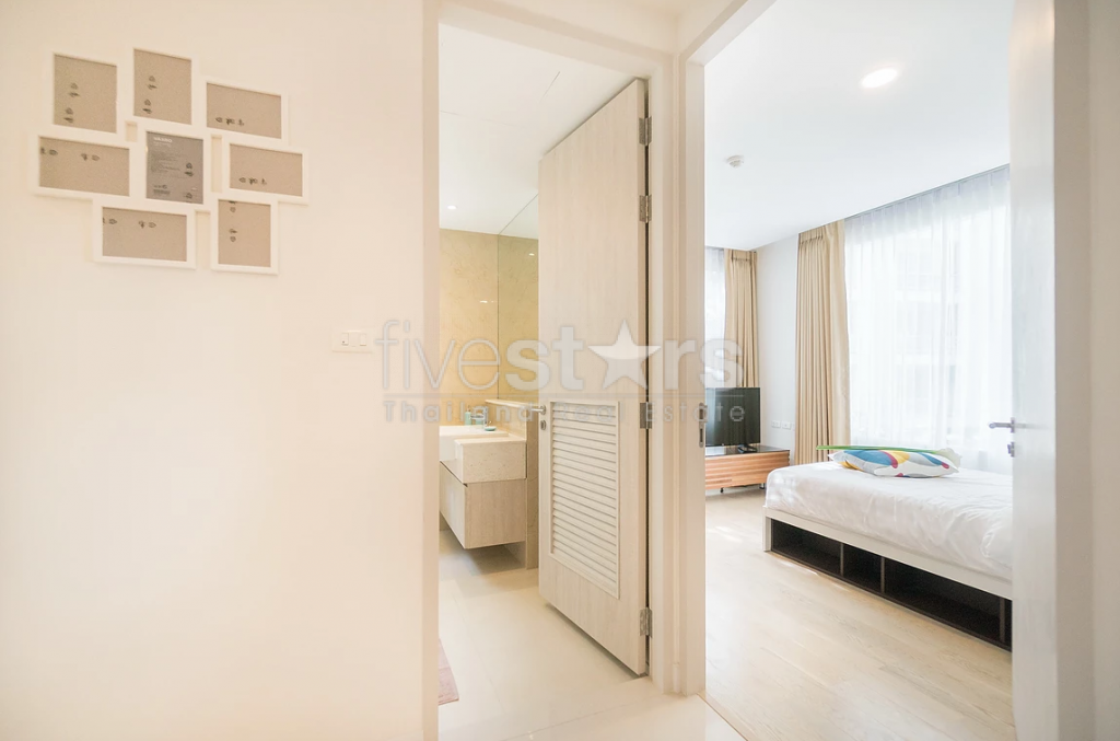 2 bedrooms service apartment  for rent near BTS Phromphong, photo 3