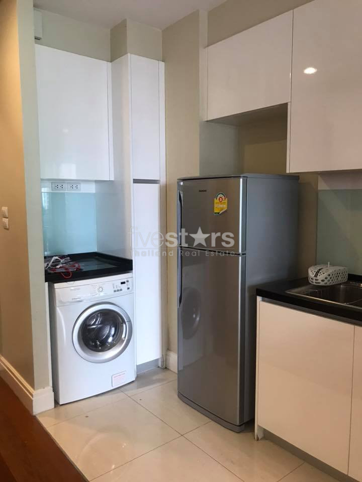 Appartement de 2 chambres à louer près de la station de BTS Phromphong, photo 4