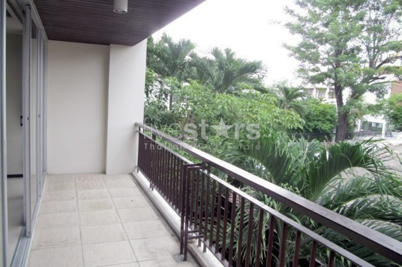 Grand appartement 4 chambres en duplex à louer à Thonglor, photo 10