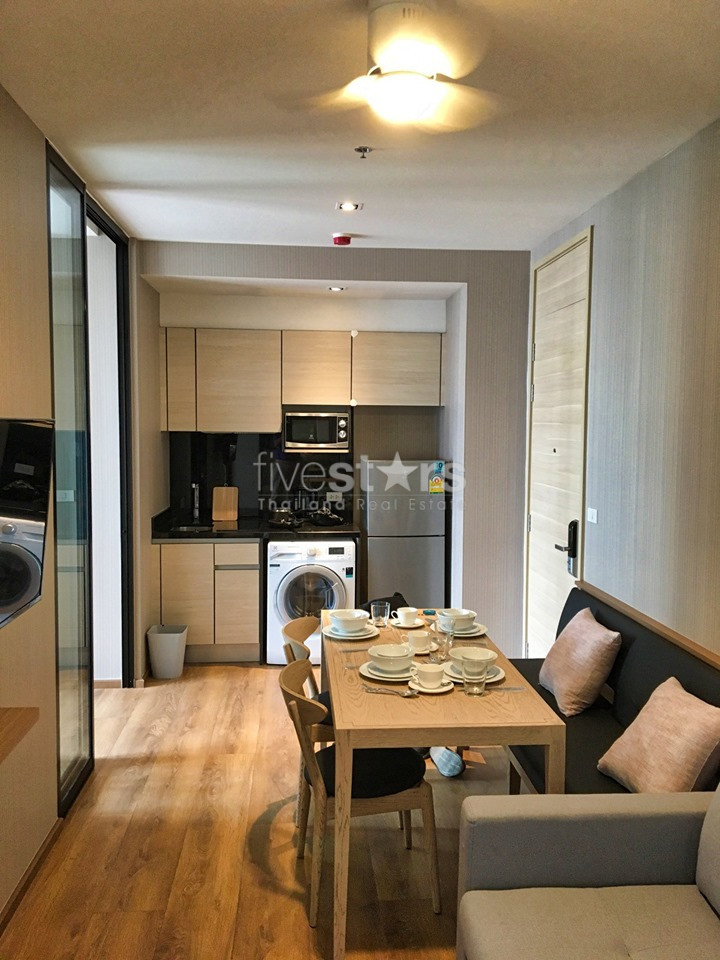 Modern 2 bedrooms condo for rent near BTS Phromphong, photo 11