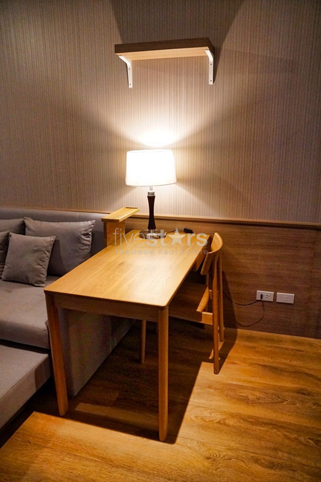 Modern 2 bedrooms condo for rent near BTS Phromphong, photo 8