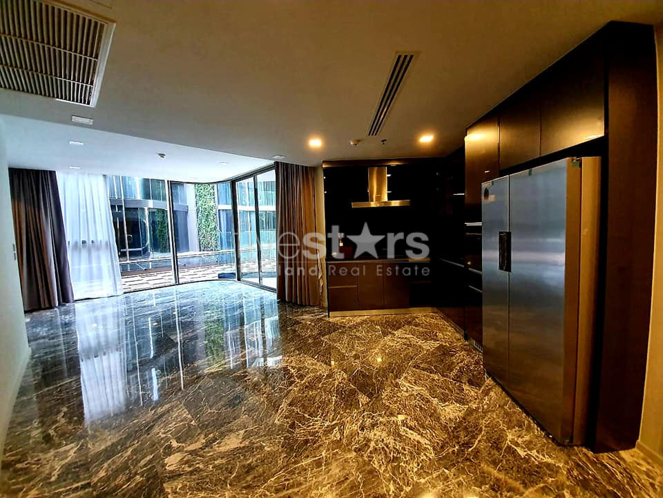 Brand new unit 3 bedrooms condo for sale near BTS Phromphong